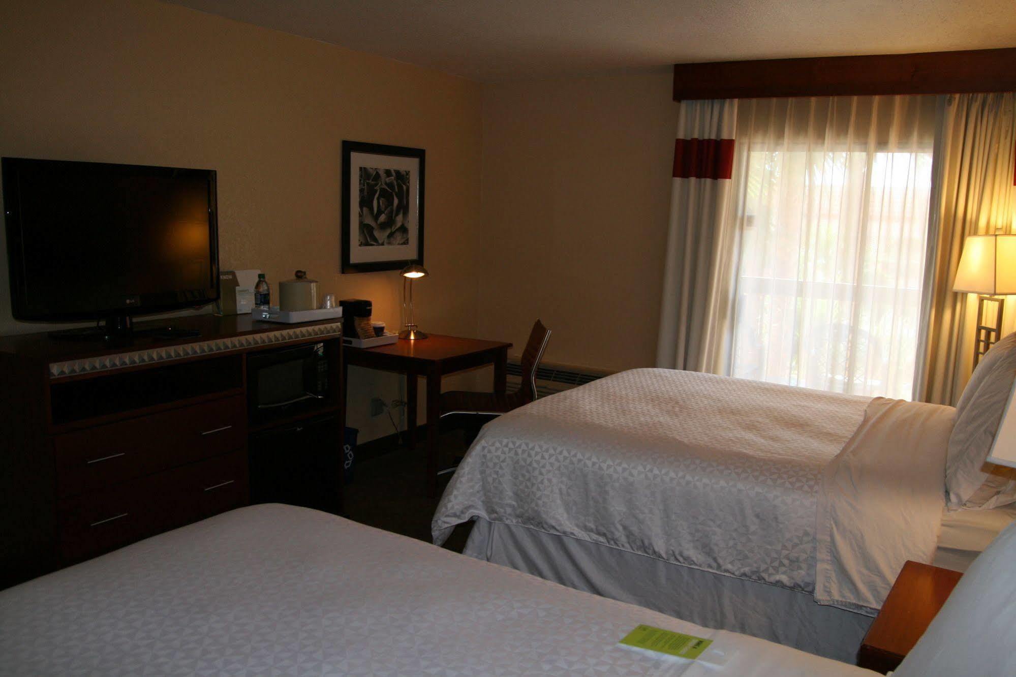 Four Points By Sheraton Tucson Airport Екстериор снимка